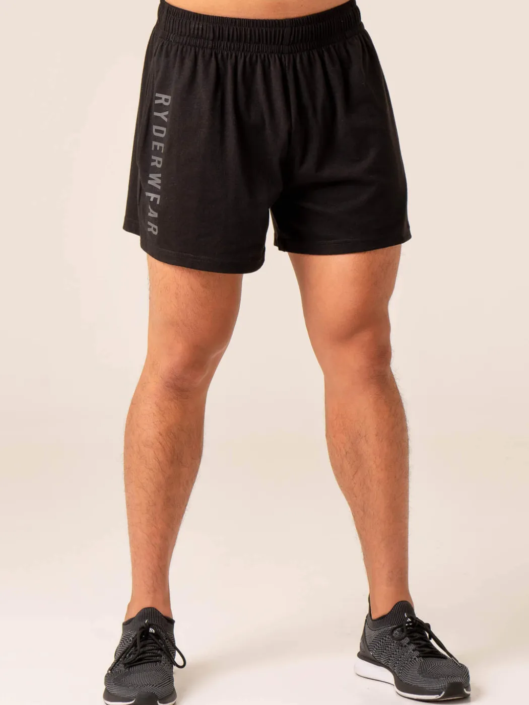 Advance Arnie Short
