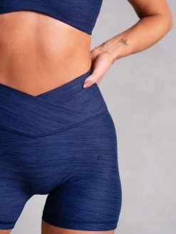Icon Cross Over Scrunch Shorts